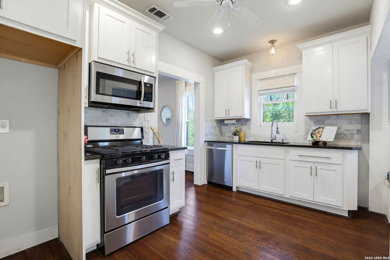 1145 W Mistletoe Avenue San Antonio TX 78201