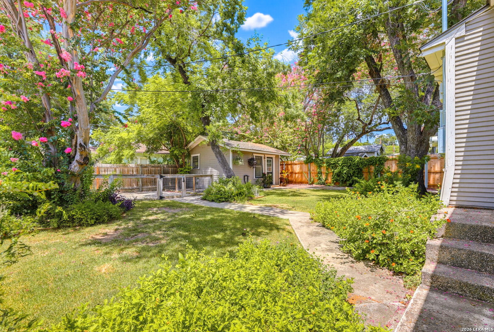 1145 W Mistletoe Avenue San Antonio TX 78201