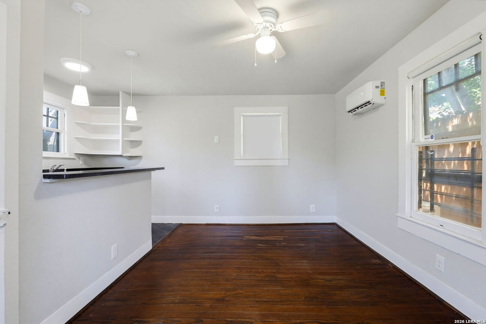 1145 W Mistletoe Avenue San Antonio TX 78201
