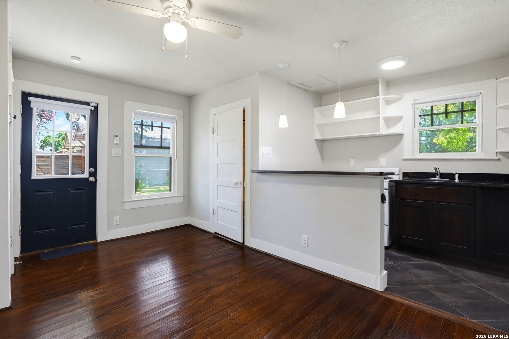 1145 W Mistletoe Avenue San Antonio TX 78201