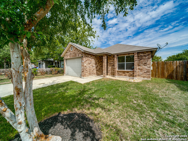 3429 Sabrina Street Seguin TX 78155