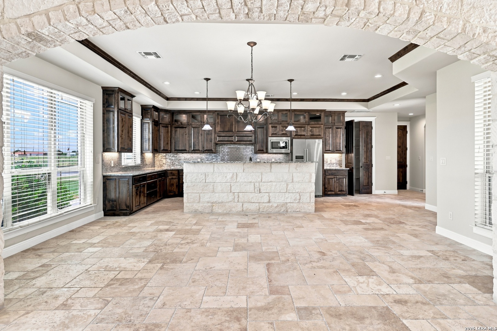 1384 County Road 532 Hondo TX 78861