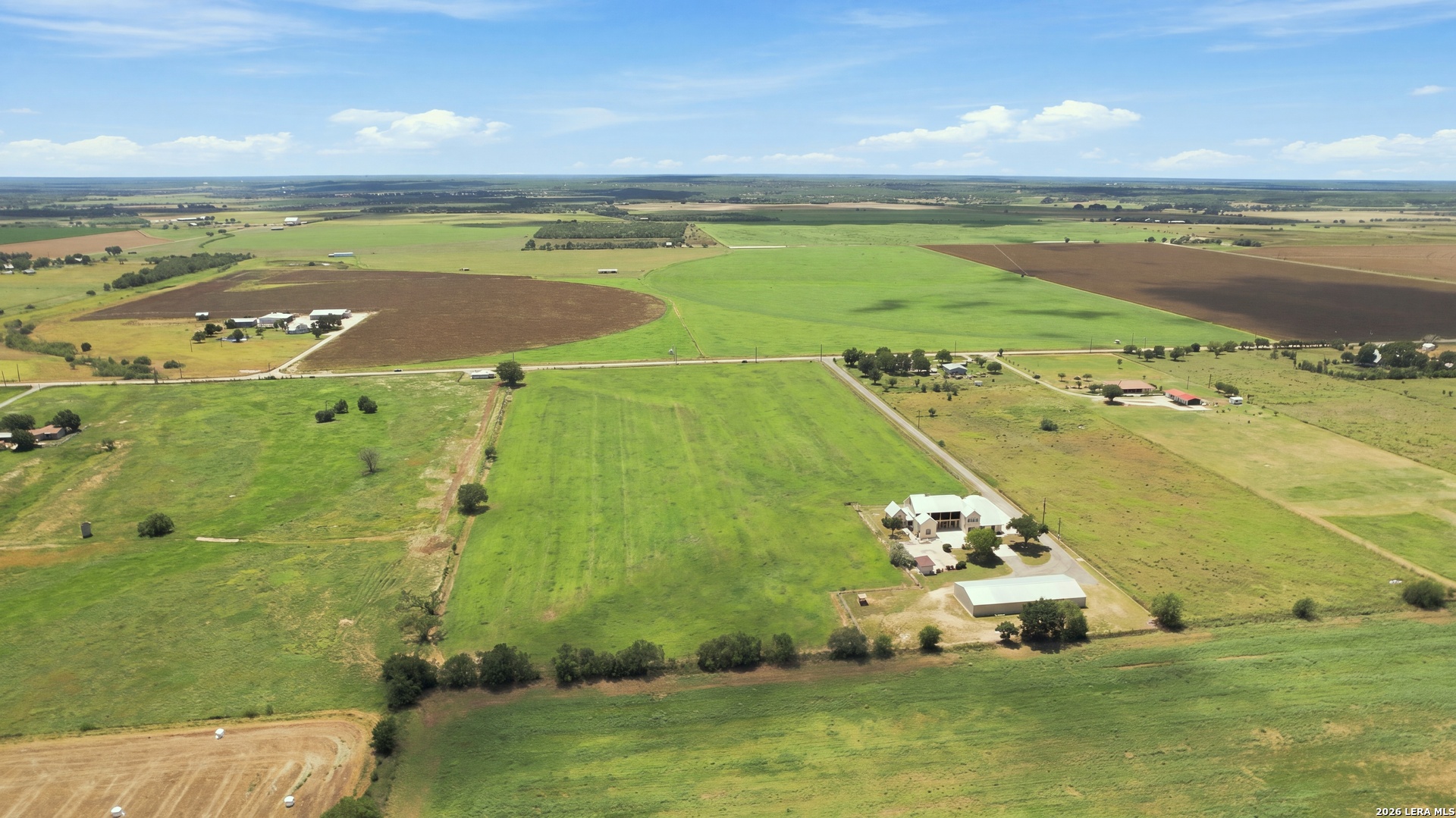1384 County Road 532 Hondo TX 78861
