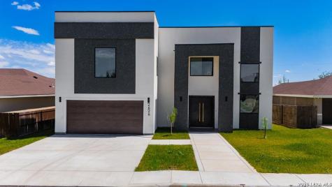 2626 Las Cimas Drive Eagle Pass TX 78552