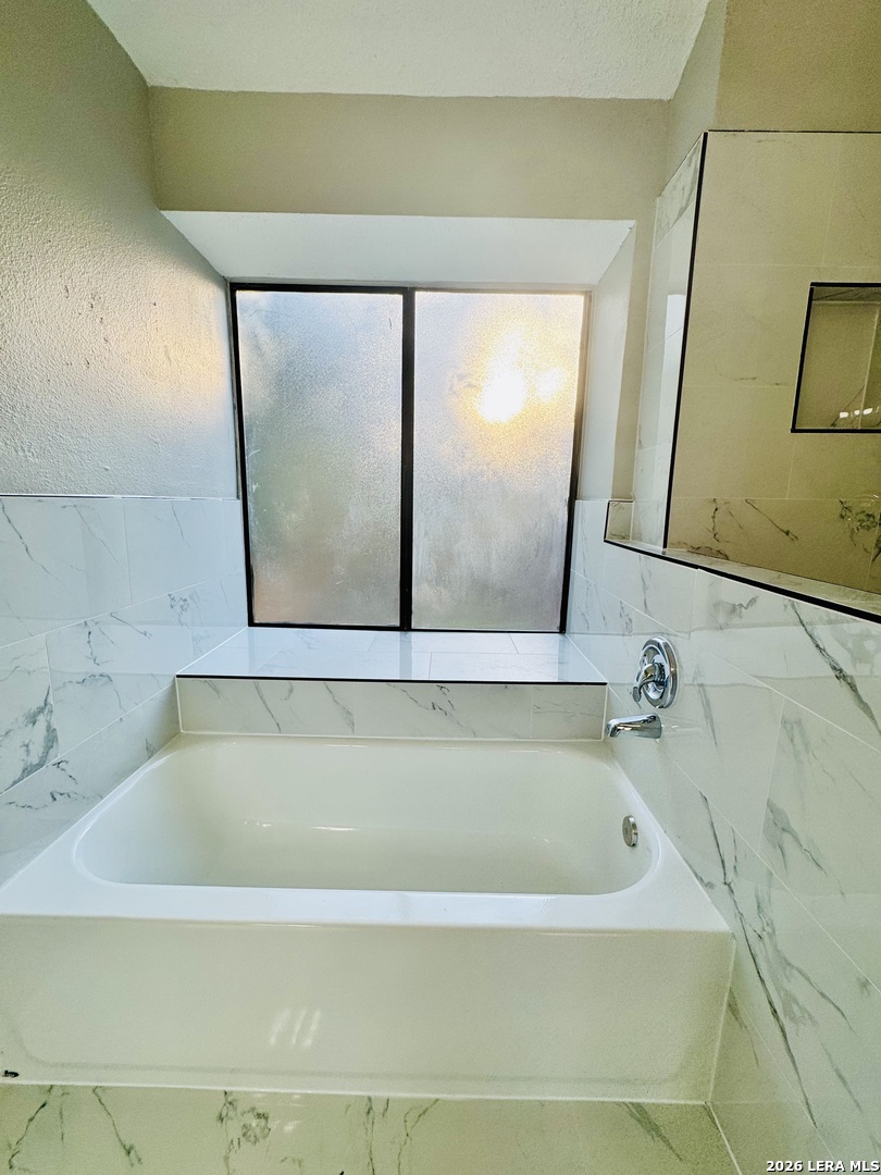 11858 Amy Frances San Antonio TX 78253