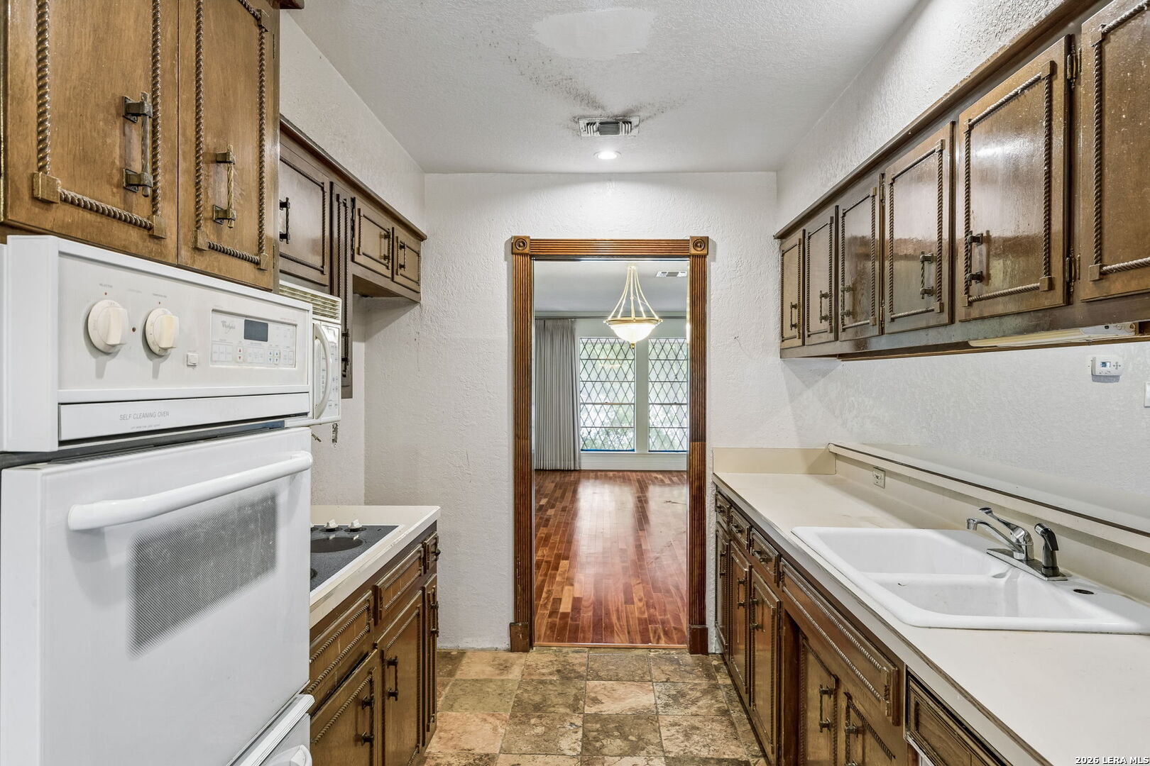 10801 Pinehill Street San Antonio TX 78230