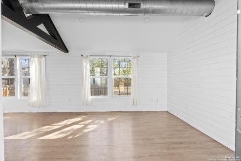 362 Avenue J Poteet TX 78065