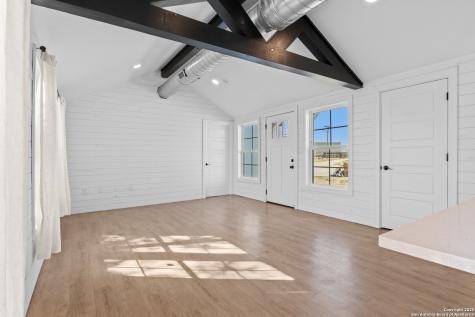 362 Avenue J Poteet TX 78065