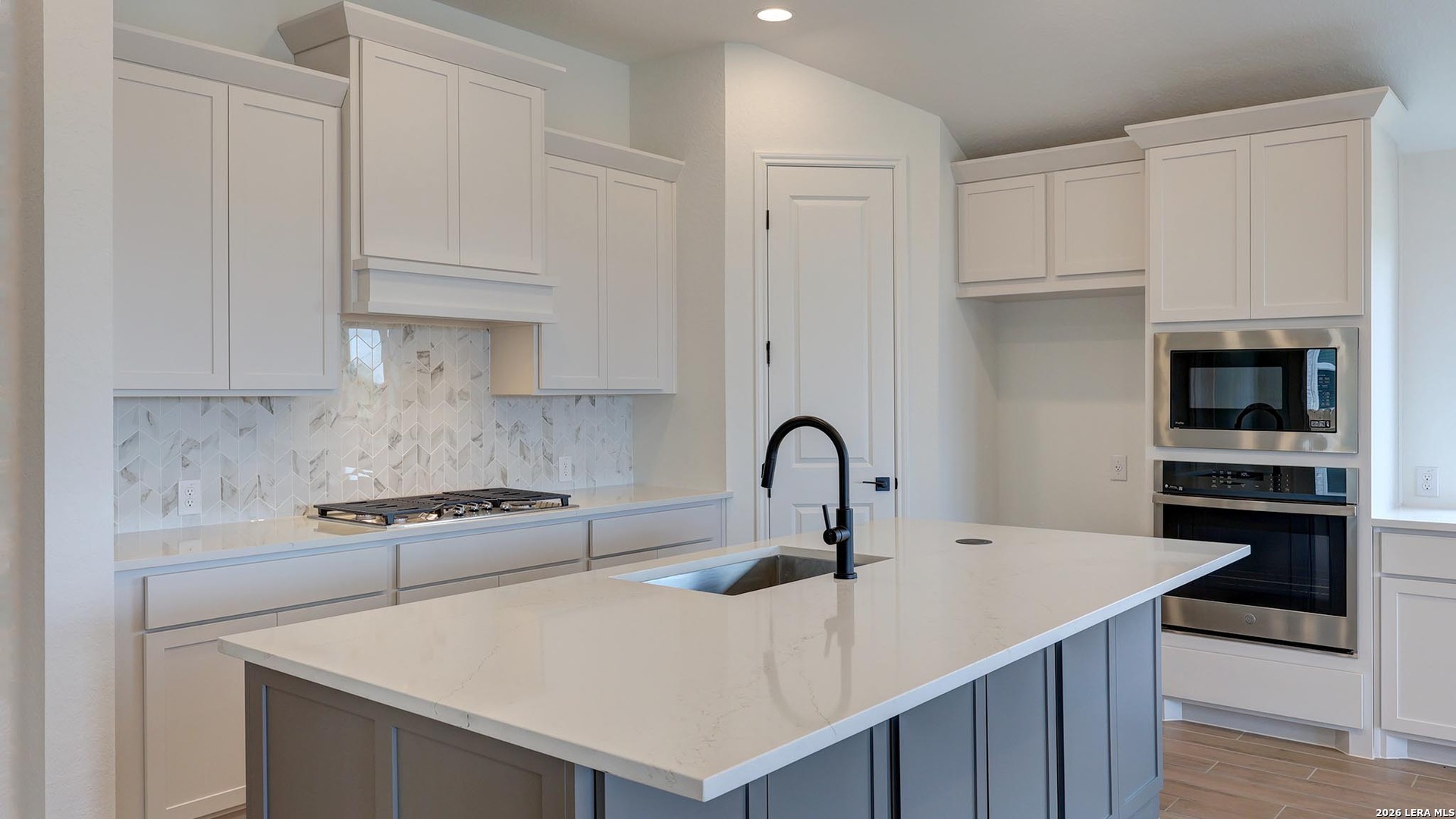 1026 Neria Loop San Antonio TX 78224