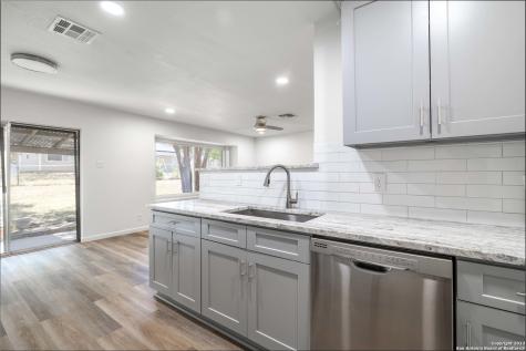 5231 Charolais Drive San Antonio TX 78247