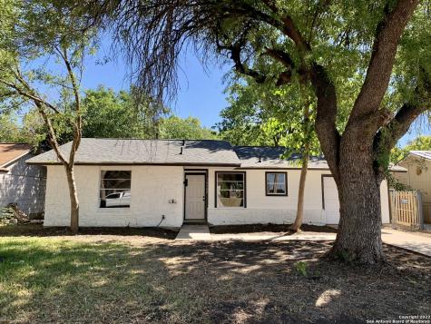 12202 La Barca Drive San Antonio TX 78233