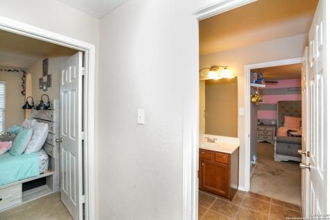 11210 Star Vista San Antonio TX 78221