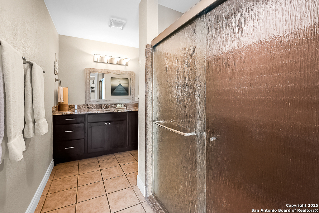 707 Park Shores Canyon Lake TX 78133