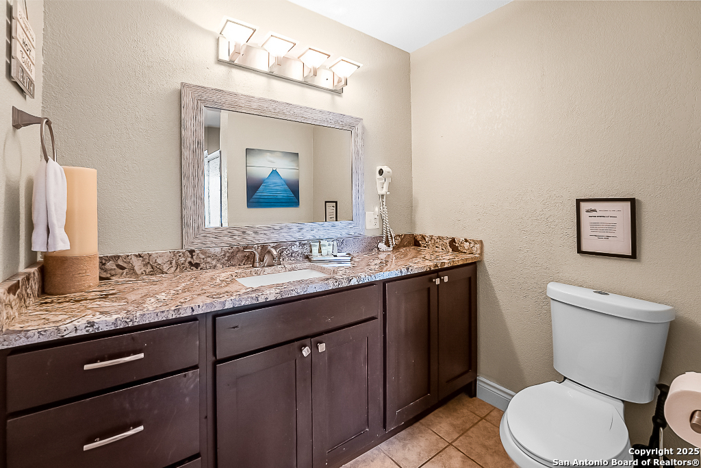 707 Park Shores Canyon Lake TX 78133