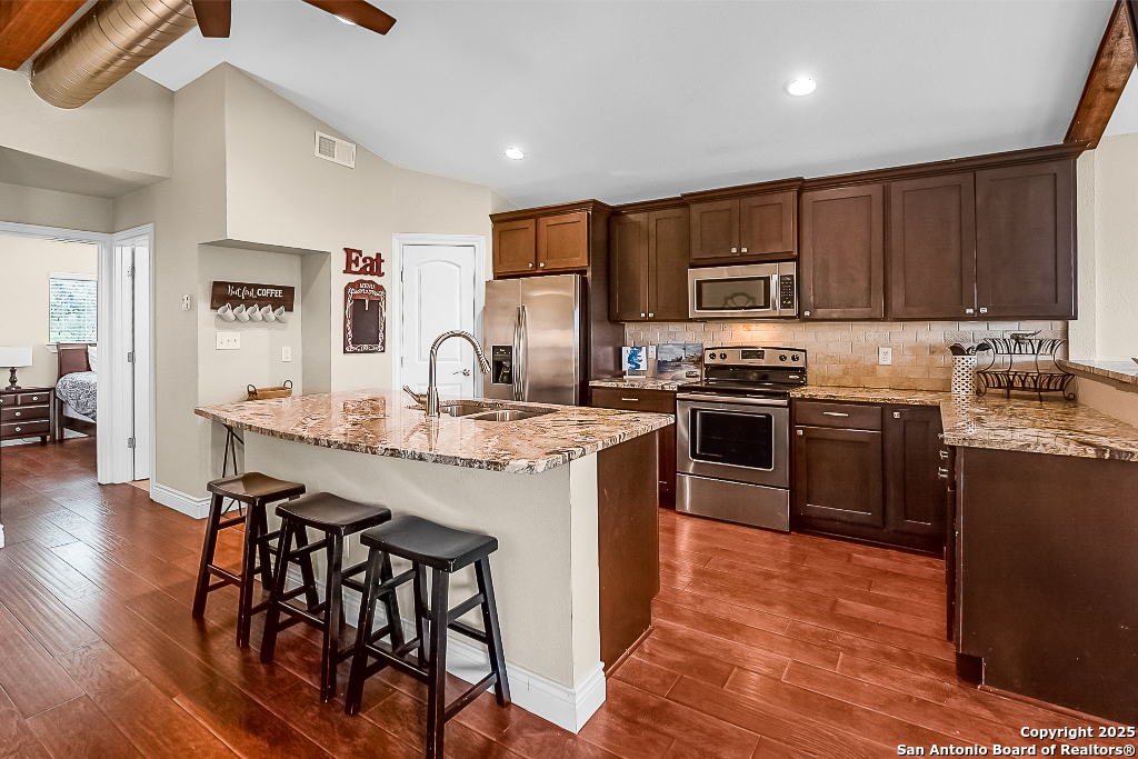 707 Park Shores Canyon Lake TX 78133