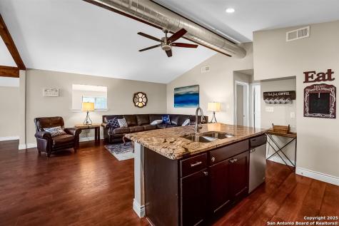 707 Park Shores Canyon Lake TX 78133