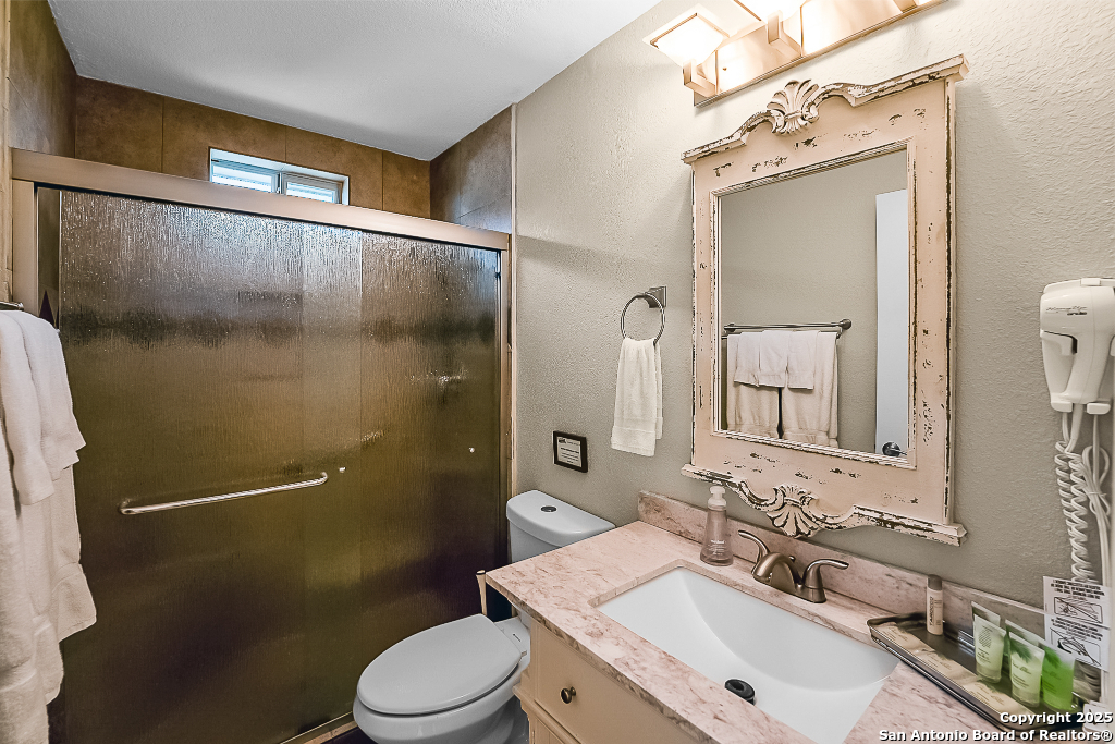 707 Park Shores Canyon Lake TX 78133