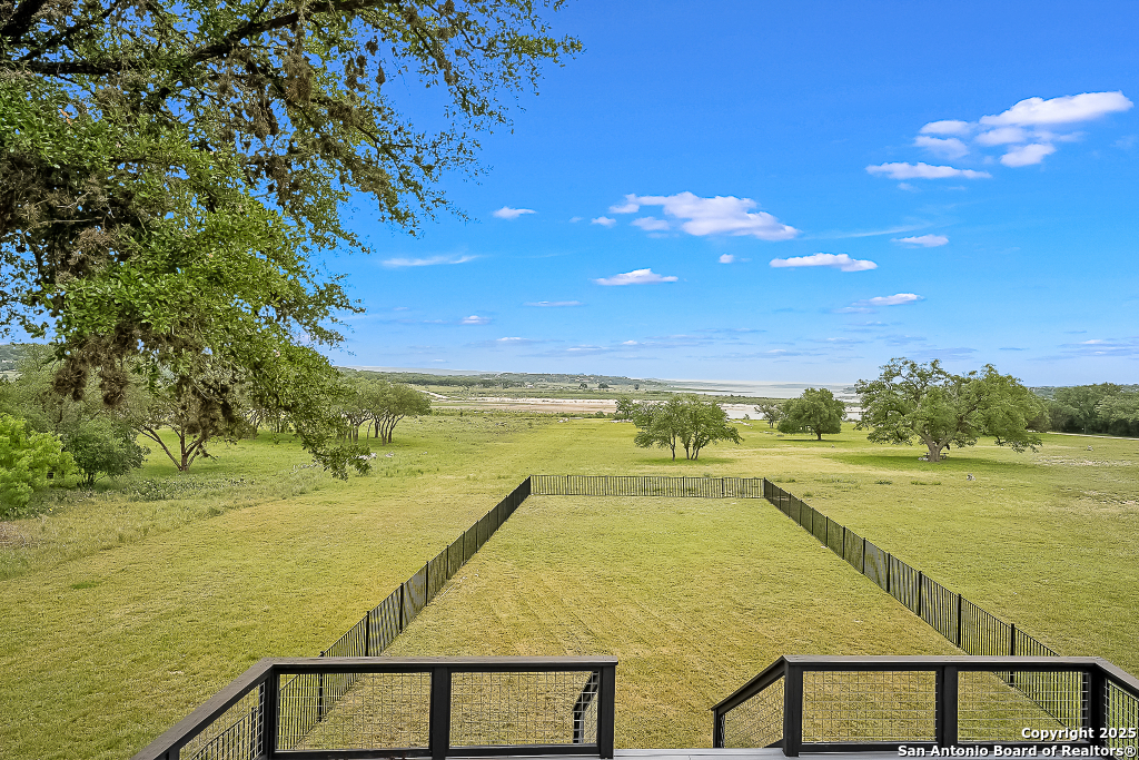 707 Park Shores Canyon Lake TX 78133