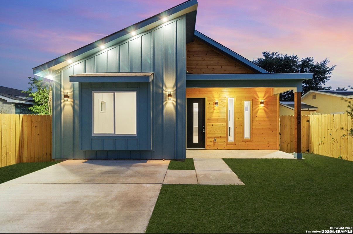 1422 Sherman San Antonio TX 78202