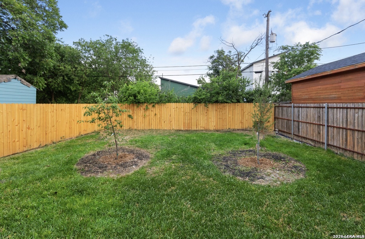 1422 Sherman San Antonio TX 78202
