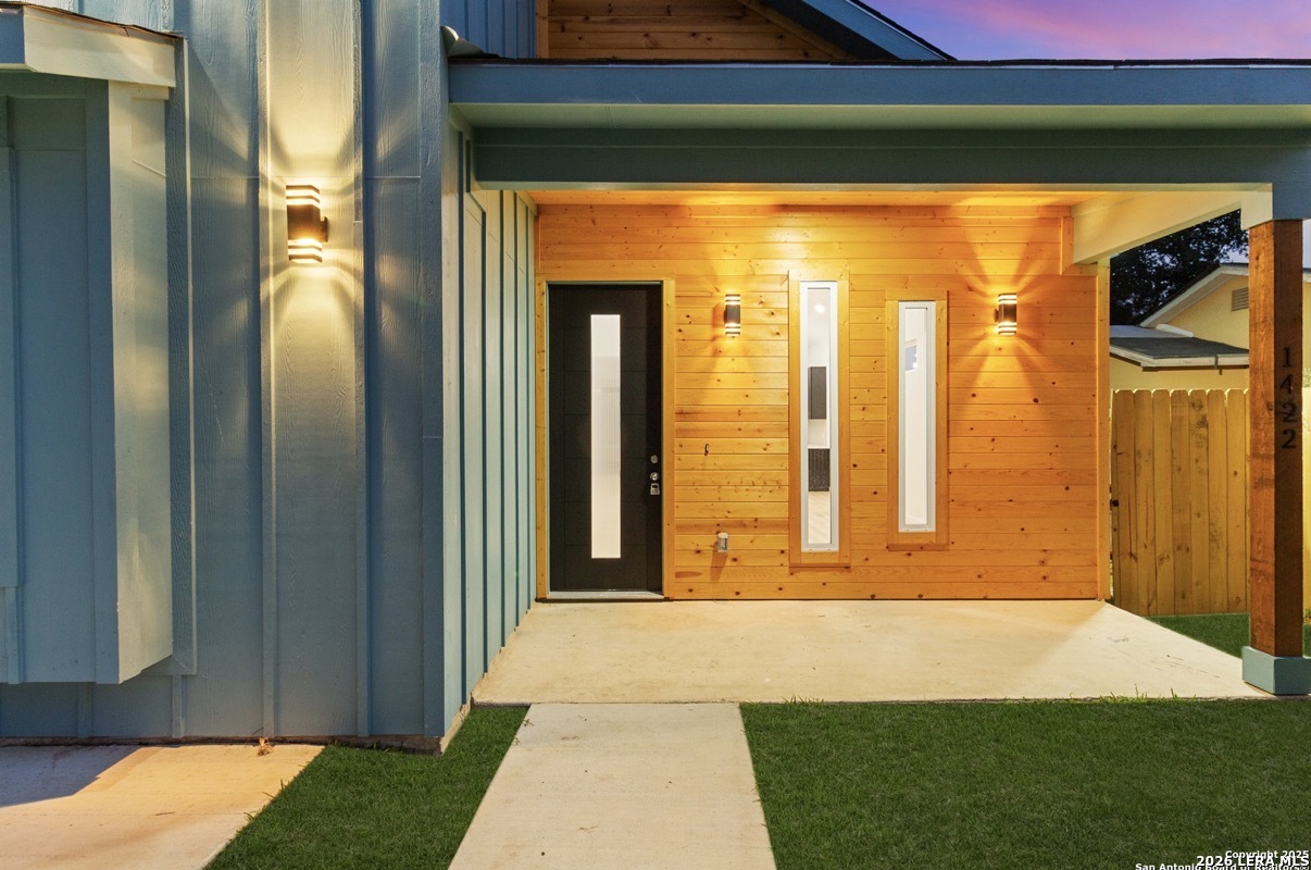 1422 Sherman San Antonio TX 78202