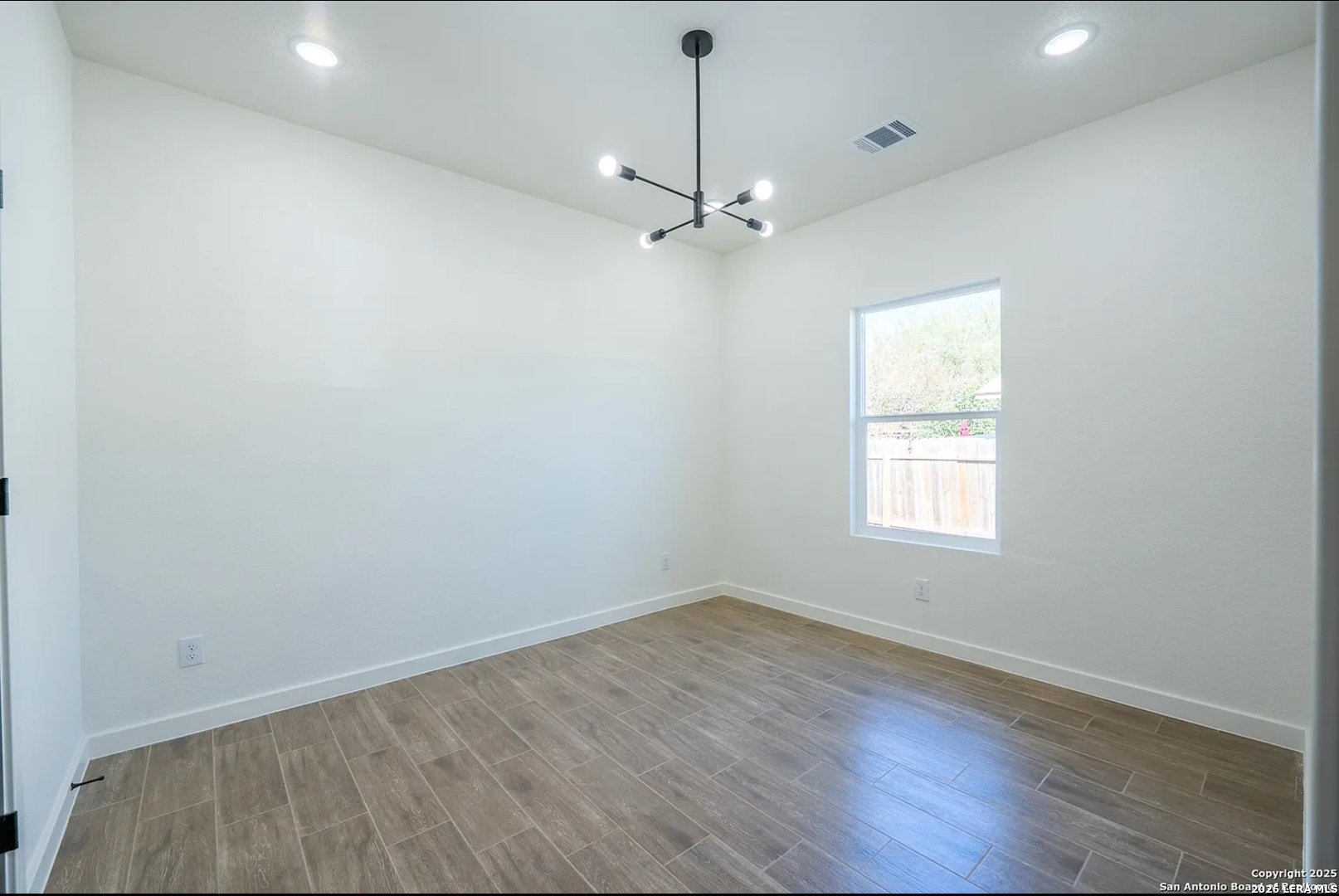 229 Colonial Lane La Vernia TX 78121