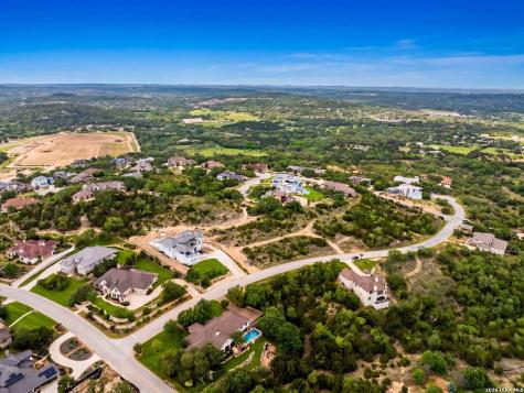 23811 Carina Canyon San Antonio TX 78255