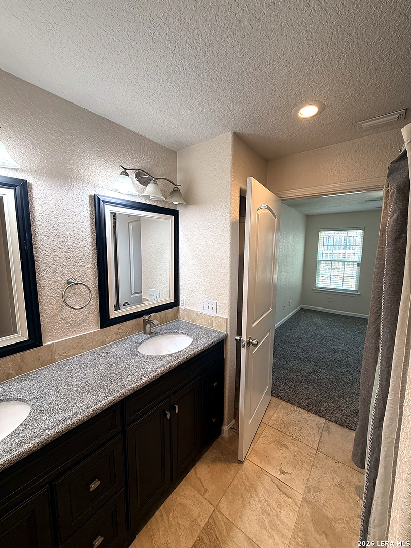 7043 Hallie Ridge San Antonio TX 78227