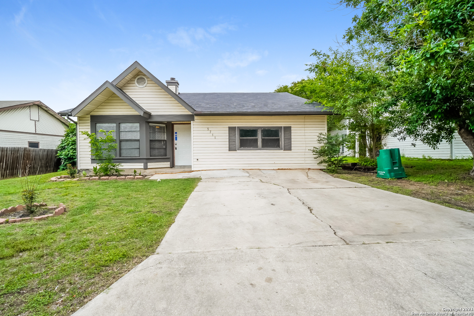 5711 Jones Fall Drive San Antonio TX 78244
