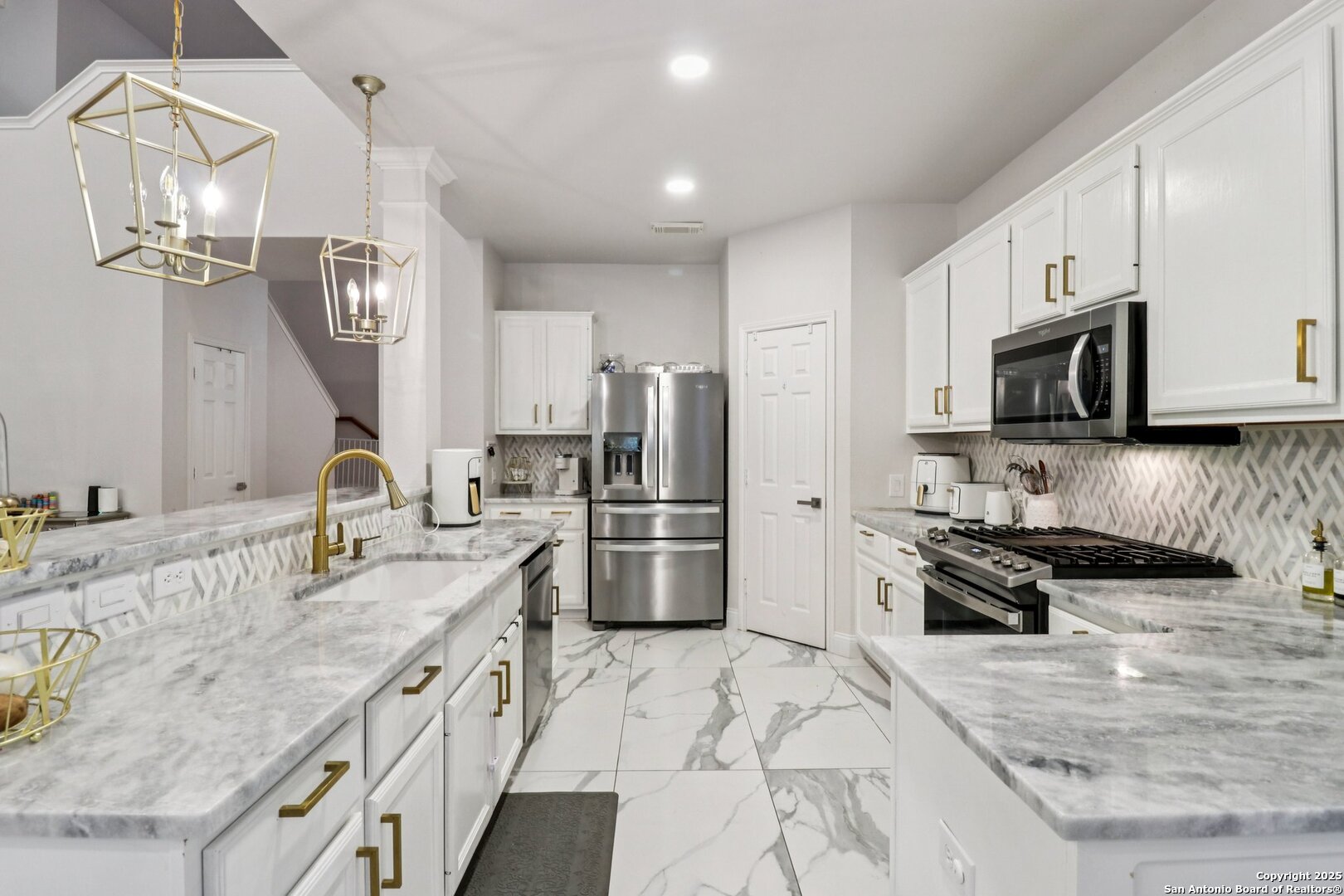 1321 Barton Creek San Antonio TX 78258