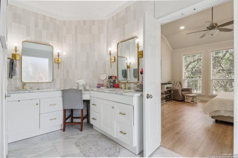 1321 Barton Creek San Antonio TX 78258