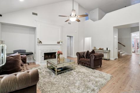 1321 Barton Creek San Antonio TX 78258