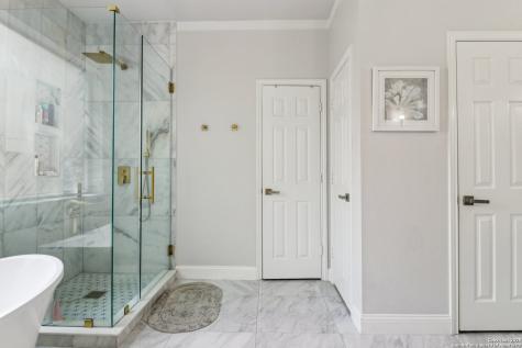 1321 Barton Creek San Antonio TX 78258