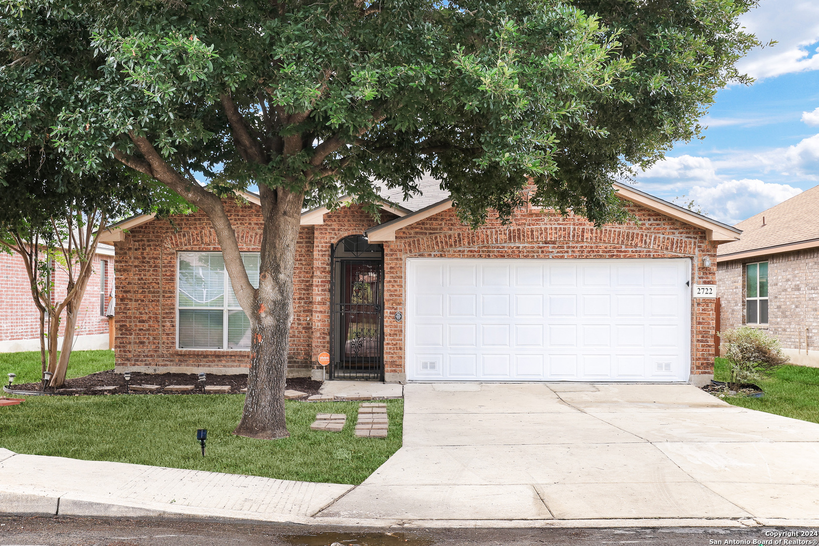 2722 Brighton Park Converse TX 78109