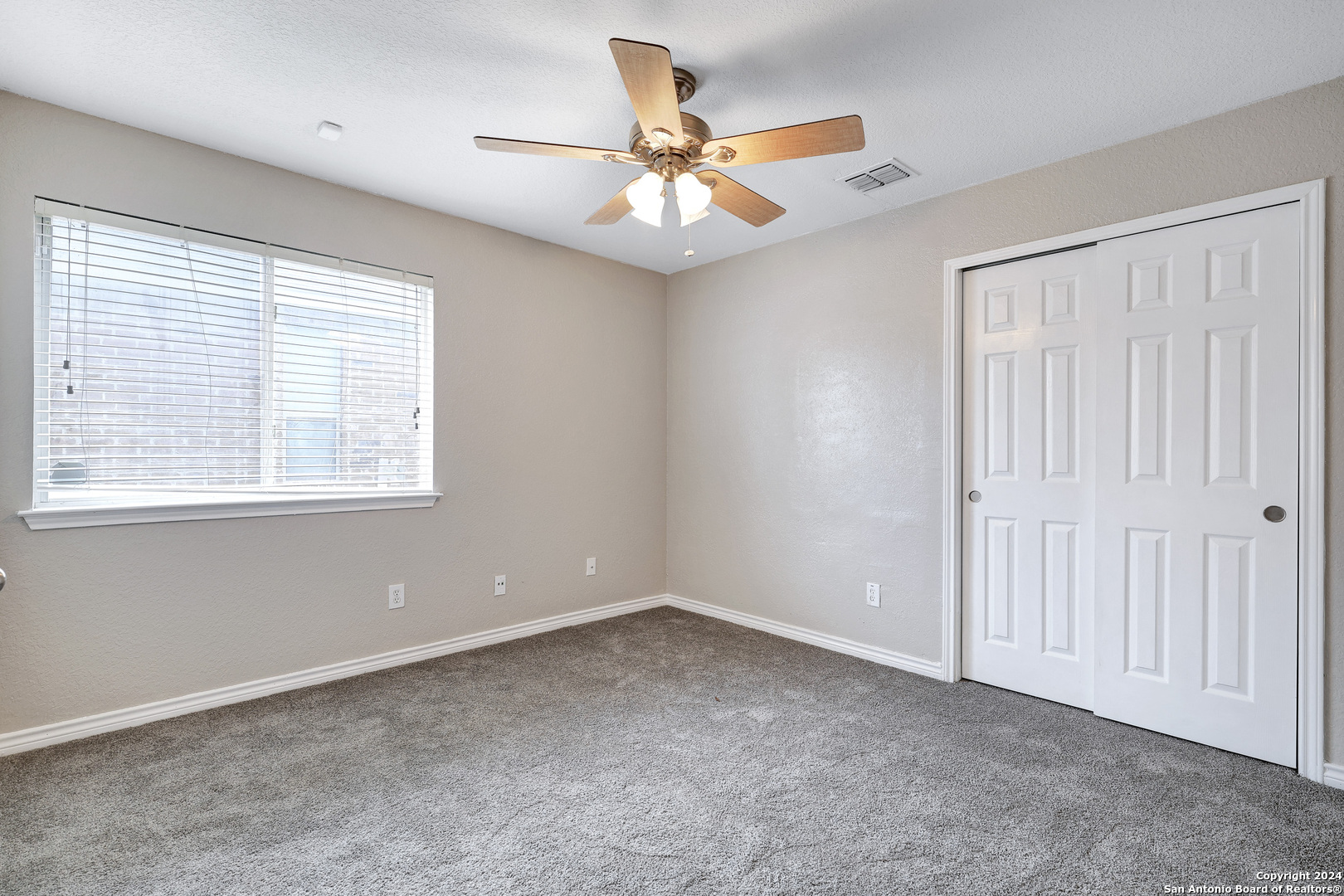 2722 Brighton Park Converse TX 78109