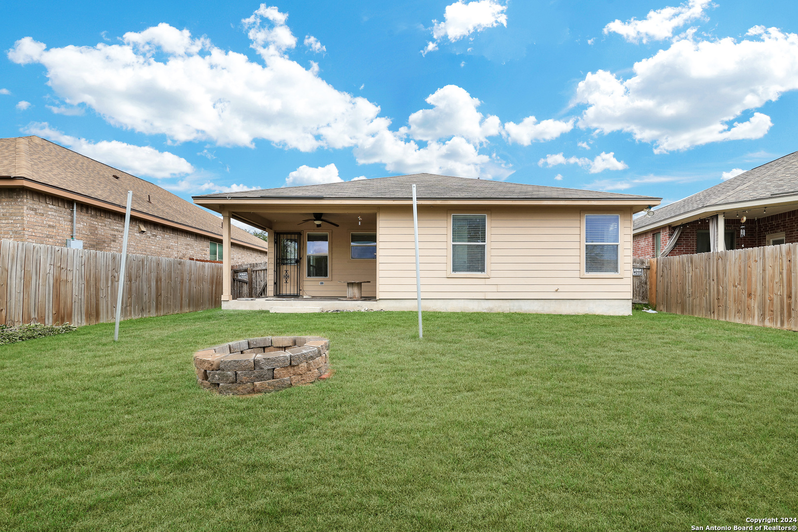 2722 Brighton Park Converse TX 78109