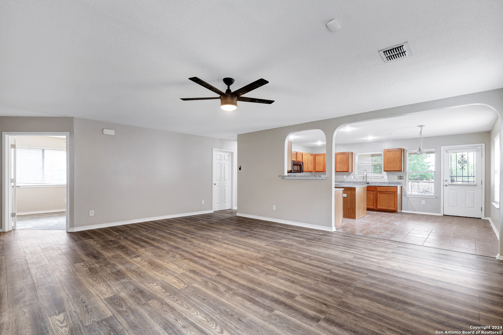 2722 Brighton Park Converse TX 78109