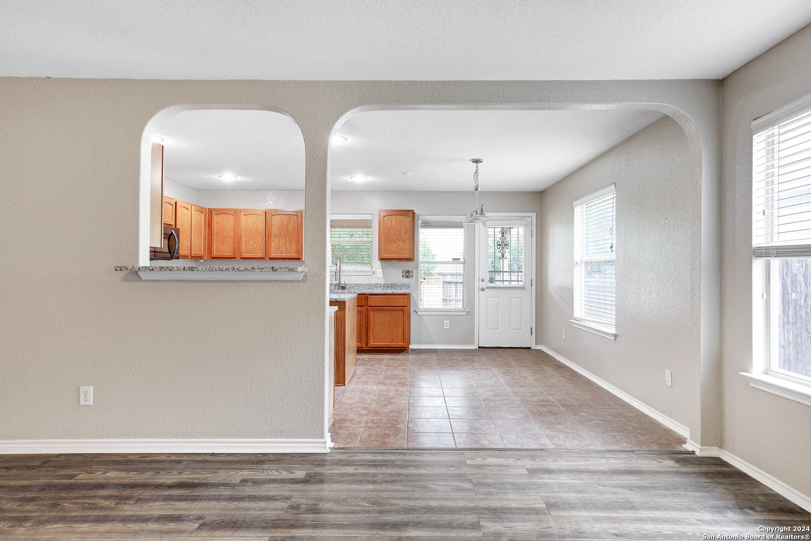 2722 Brighton Park Converse TX 78109