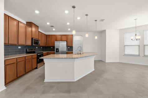 412 Deer Crest Drive New Braunfels TX 78130