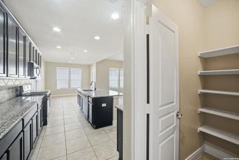 3922 Retreat San Antonio TX 78253