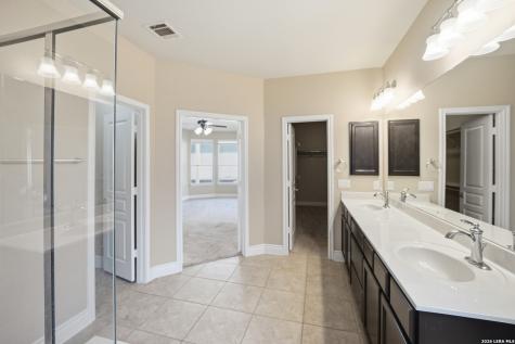 3922 Retreat San Antonio TX 78253
