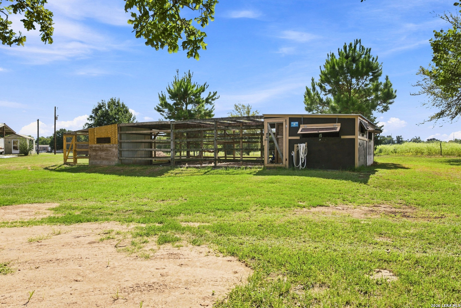 6901 Breezewood Iola TX 77861