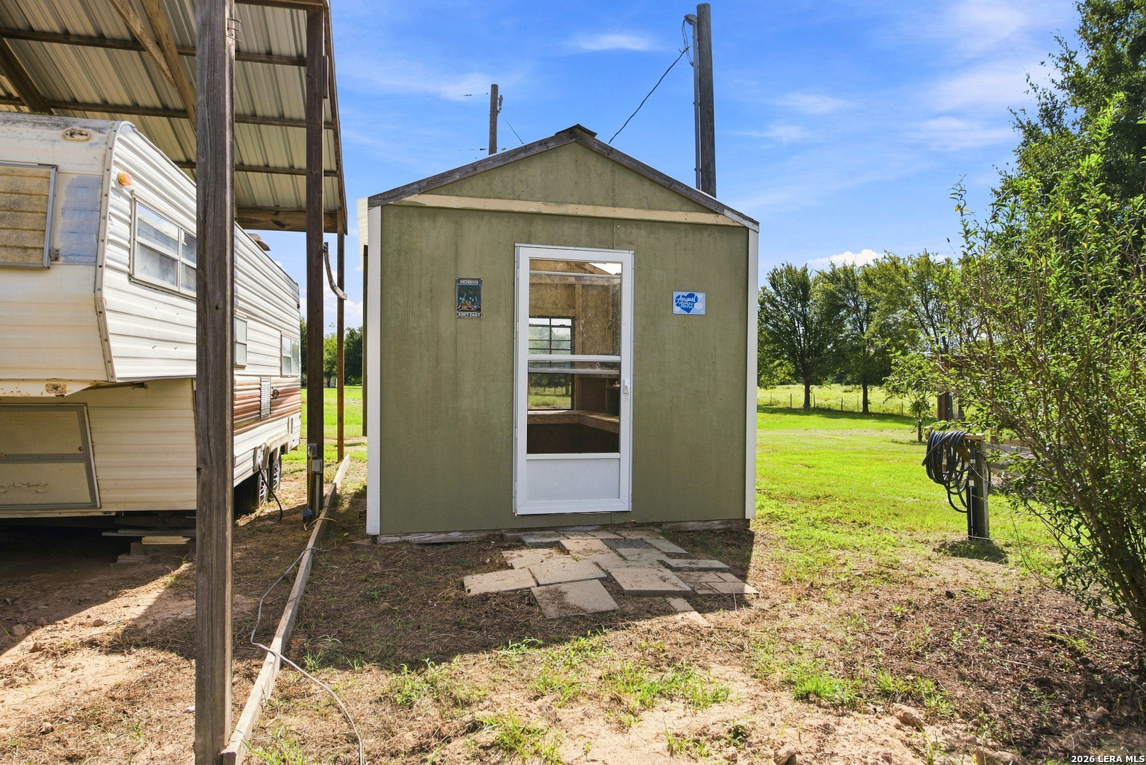 6901 Breezewood Iola TX 77861
