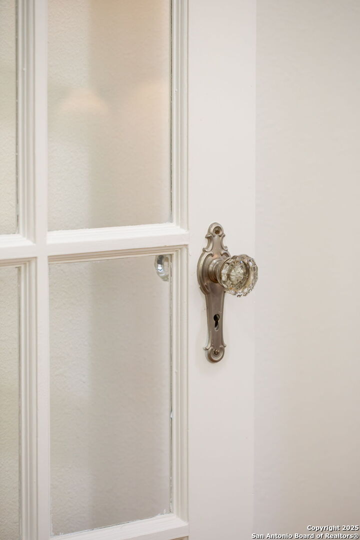 417 E Hildebrand San Antonio TX 78212