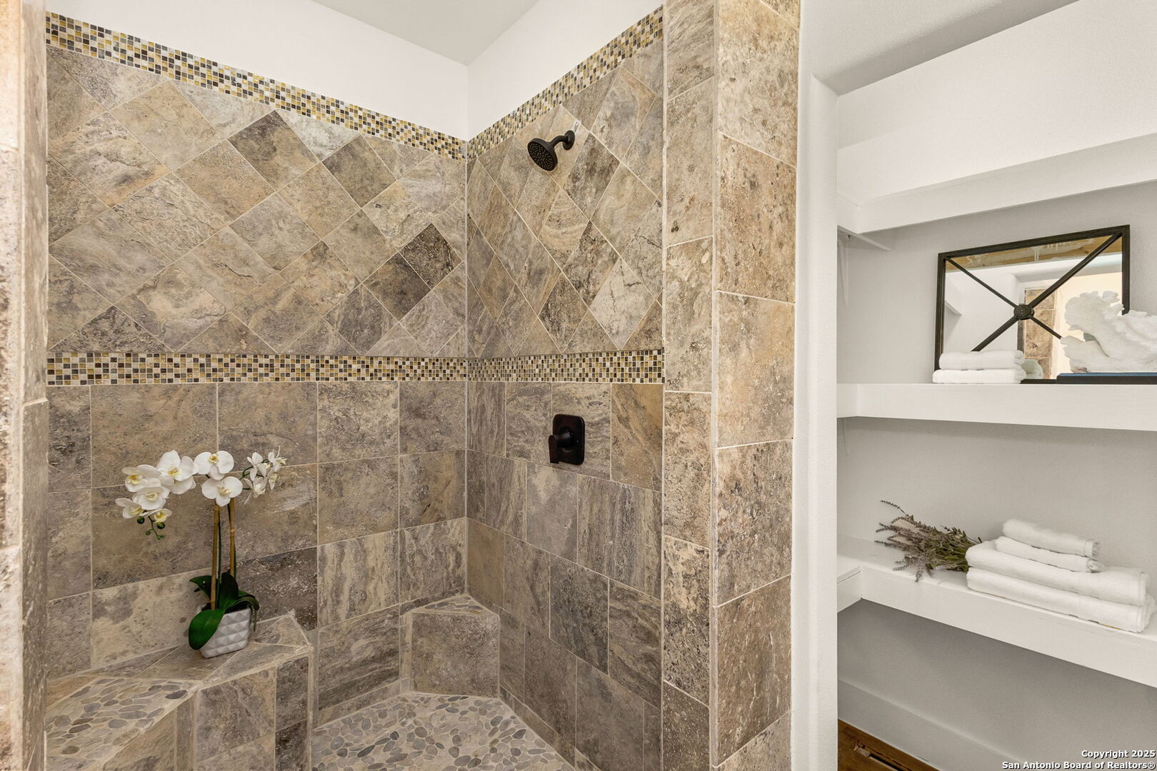 417 E Hildebrand San Antonio TX 78212