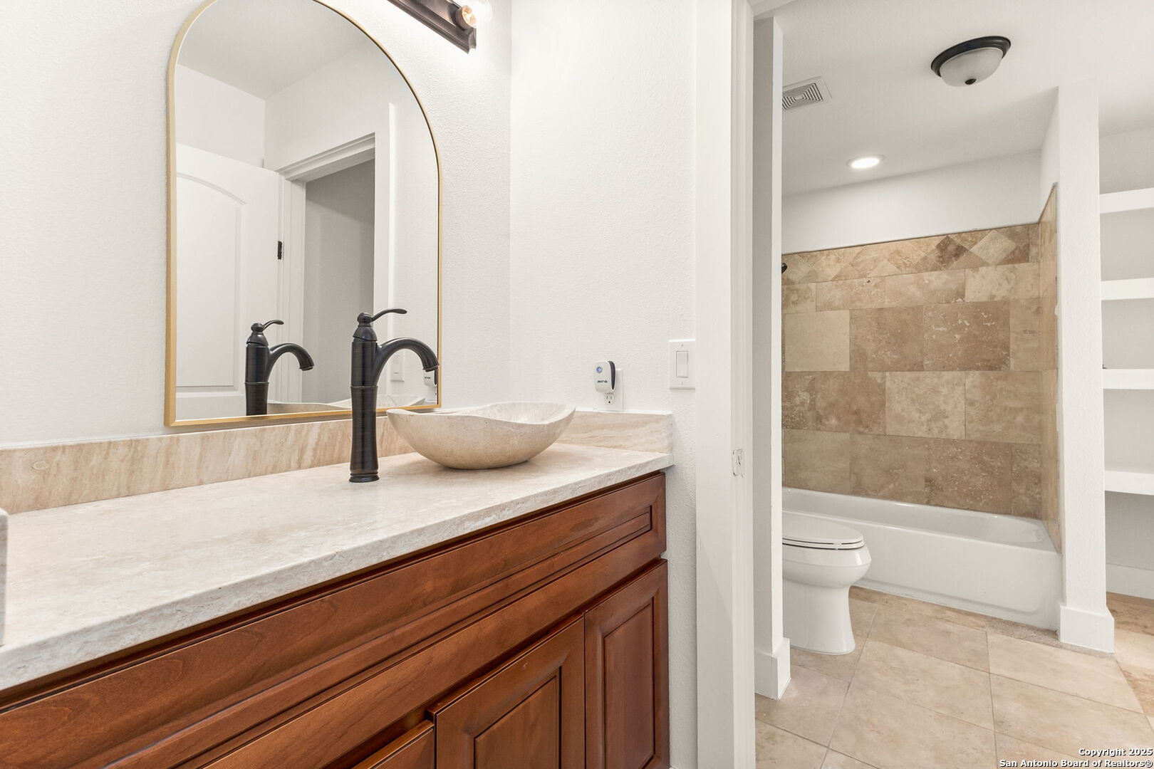 417 E Hildebrand San Antonio TX 78212