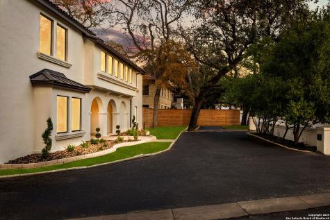 417 E Hildebrand San Antonio TX 78212