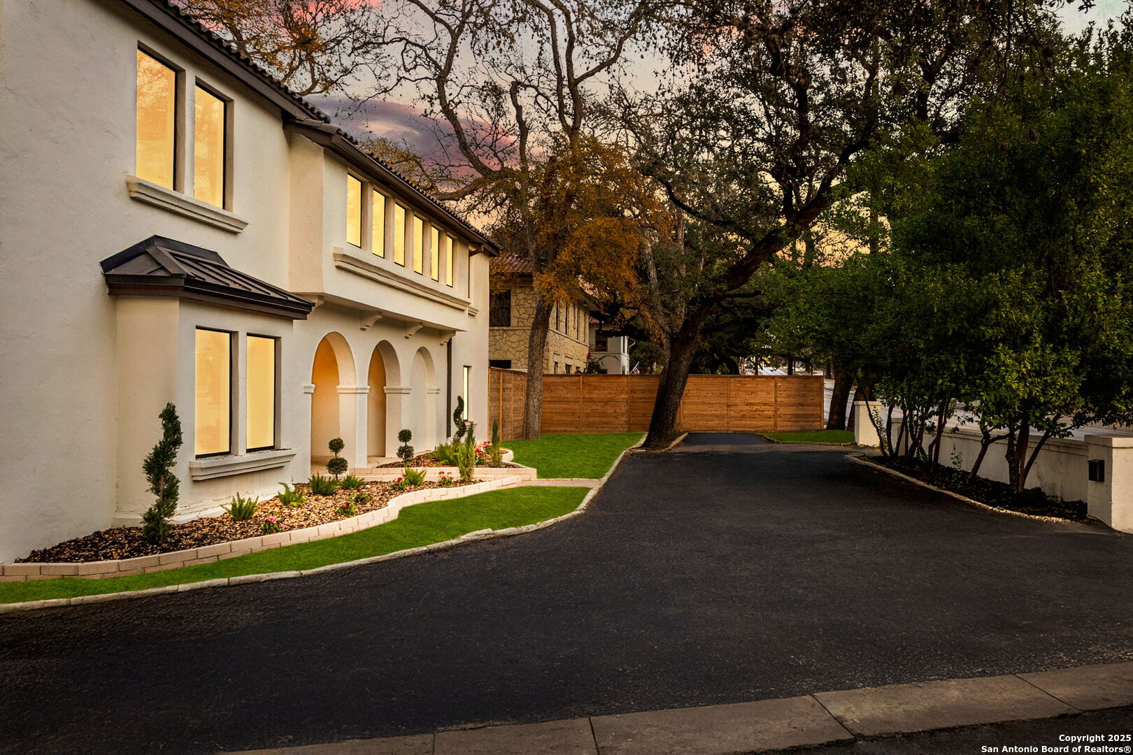 417 E Hildebrand San Antonio TX 78212