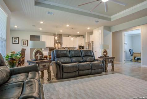 237 Bryant Park Castroville TX 78009