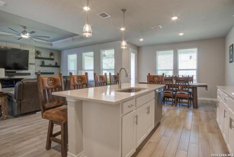237 Bryant Park Castroville TX 78009